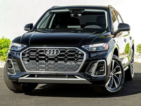 Used 2023 Audi Q5 2.0T Premium Plus w/ Premium Plus Package AWD/4WD image 1