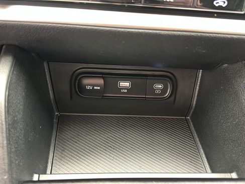 Used 2023 Kia Sportage LX AWD/4WD image 19