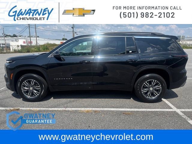 Used 2024 Chevrolet Traverse LT FWD image 8