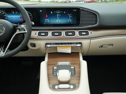 New 2026 Mercedes-Benz GLE 580 4MATIC image 25
