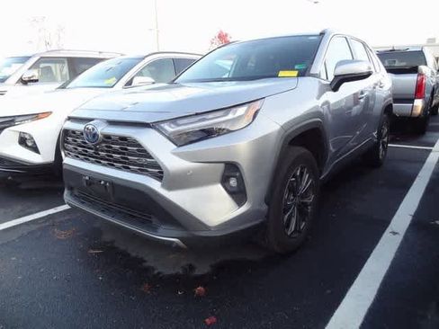 Used 2023 Toyota RAV4 Limited image 1