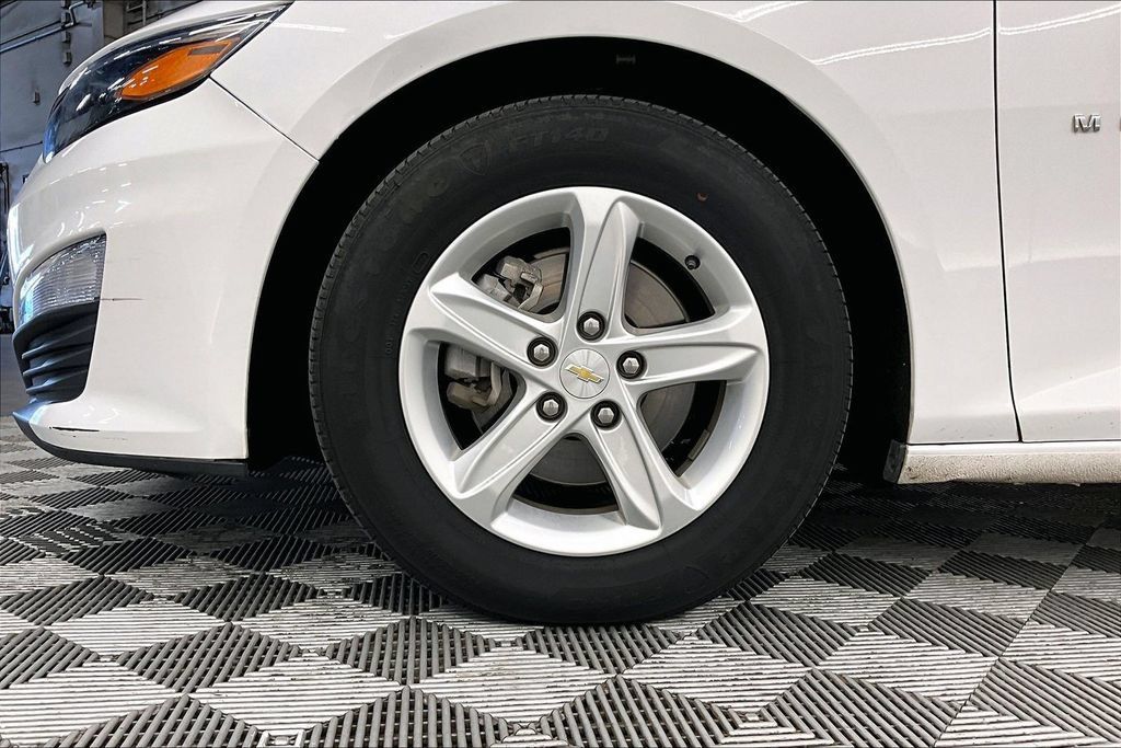 Used 2024 Chevrolet Malibu LT FWD image 8