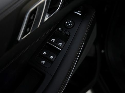 Used 2023 BMW X5 sDrive40i w/ Premium Package image 22