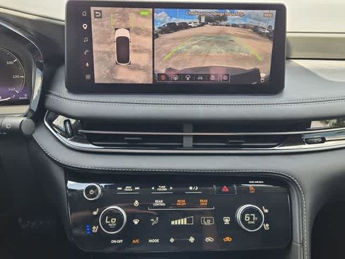 Certified 2027 INFINITI QX60 Luxe w/ Cargo Package FWD image 17