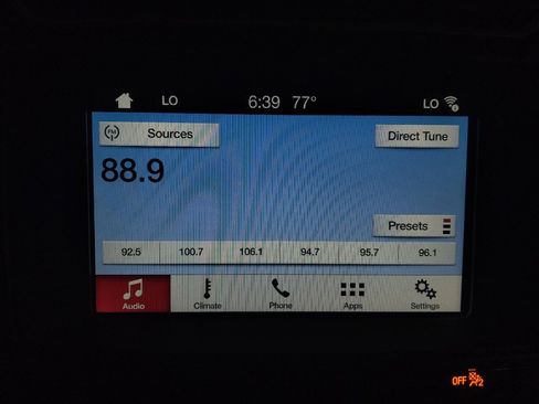Used 2017 Ford Explorer XLT w/ Equipment Group 201A FWD image 25