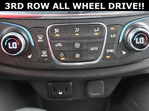 Used 2023 Chevrolet Traverse LT AWD/4WD image 25