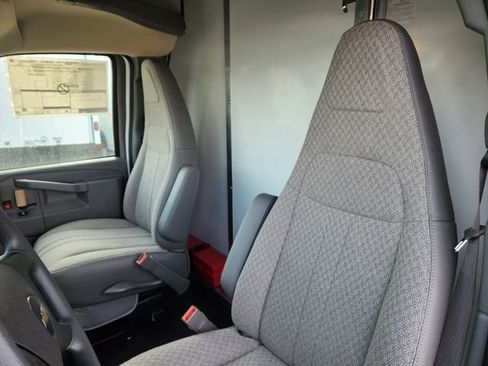 New 2025 Chevrolet Express 4500 w/ Power Convenience Package RWD image 14
