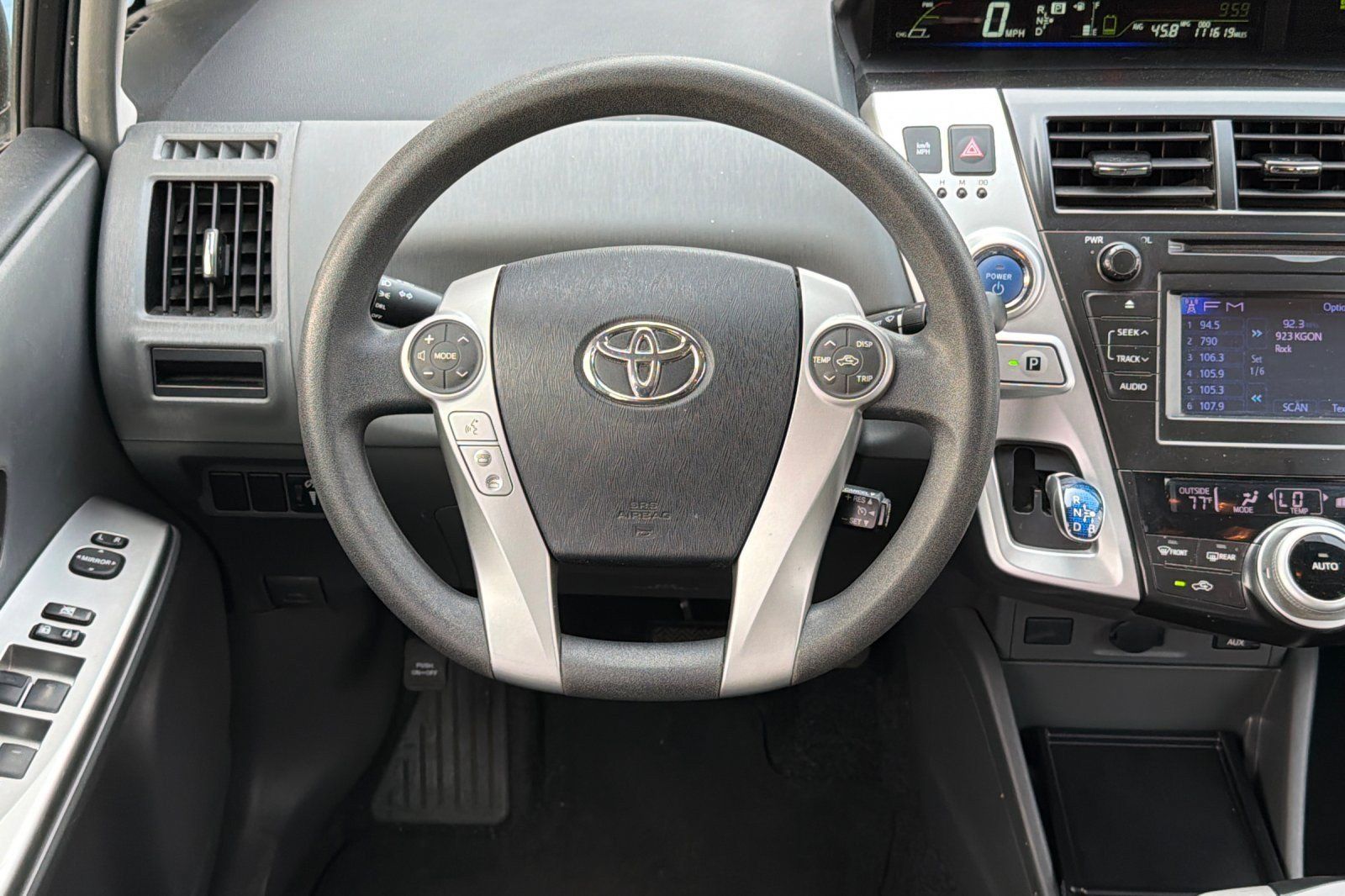 Used 2014 Toyota Prius V Three FWD image 11