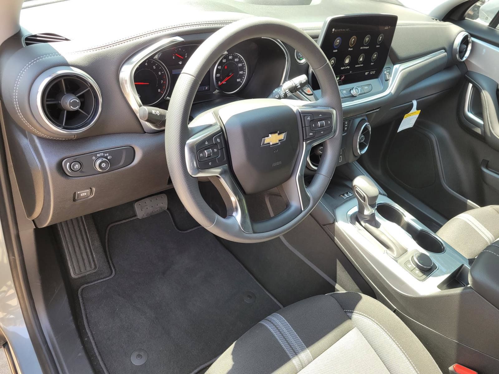 New 2026 Chevrolet Blazer LT w/ Convenience Package FWD image 17