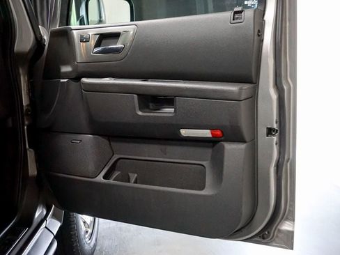 Used 2009 HUMMER H2 Luxury AWD/4WD image 28