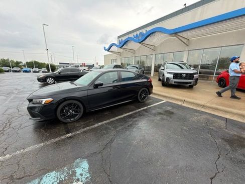Used 2024 Honda Civic Sport image 8
