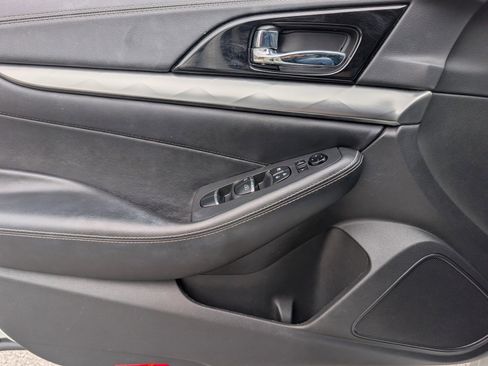 Used 2021 Nissan Maxima 3.5 SV w/ Floor Mat Group image 11