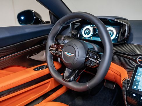 New 2026 Aston Martin Vanquish Convertible image 23