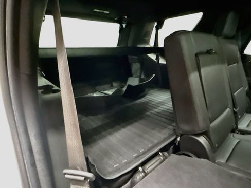 Used 2021 Chevrolet Tahoe Z71 AWD/4WD image 32