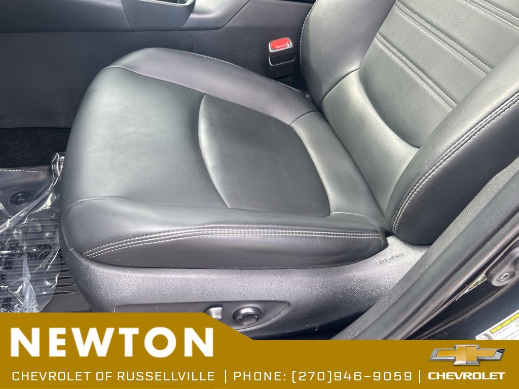 Used 2025 Toyota RAV4 XLE Premium w/ Weather Package AWD/4WD image 6