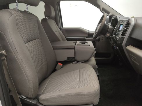 Used 2015 Ford F150 XLT image 21
