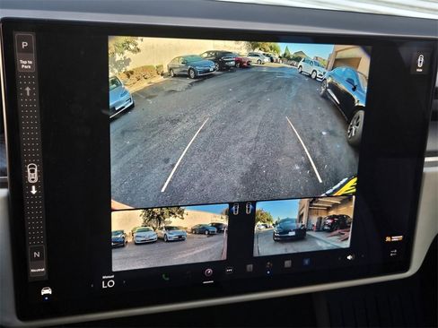 Used 2023 Tesla Model X Plaid image 22