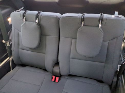 Used 2025 Ford Explorer Active RWD image 33