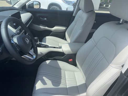 New 2026 Honda HR-V EX-L image 9