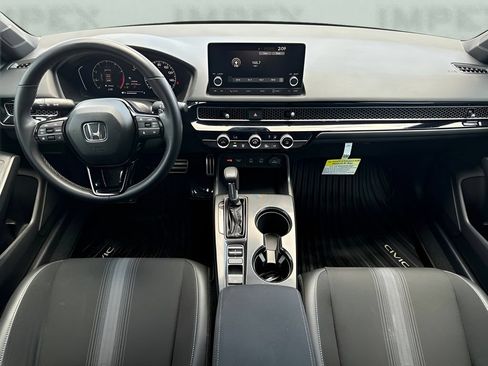 Used 2025 Honda Civic Sport image 43