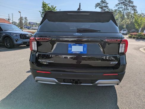 New 2026 Ford Explorer Platinum image 5