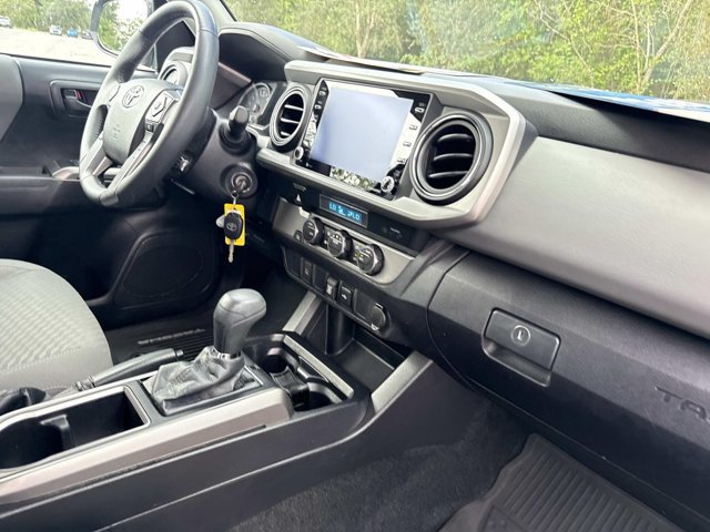 Used 2021 Toyota Tacoma SR5 RWD image 17