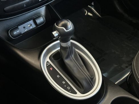 Used 2019 Kia Soul + FWD image 19