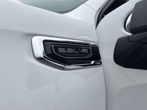 Used 2024 GMC Sierra 1500 SLT w/ SLT Premium Plus Package image 39