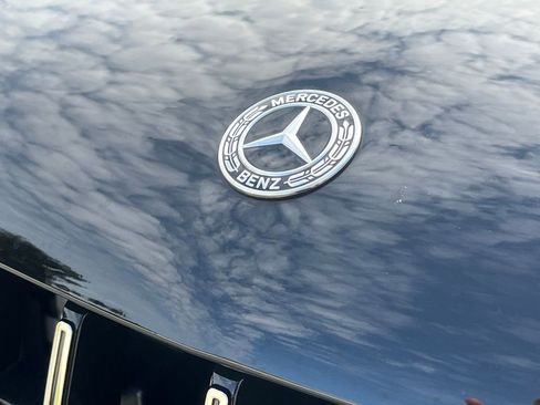 Used 2024 Mercedes-Benz GLS 450 4MATIC image 11