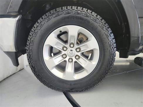 Used 2022 RAM 1500 Laramie image 36