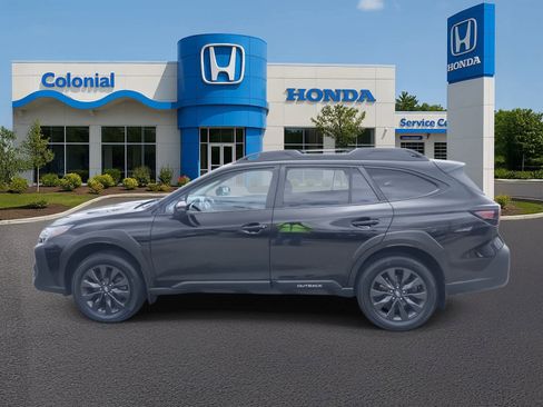 Used 2023 Subaru Outback Onyx Edition image 5