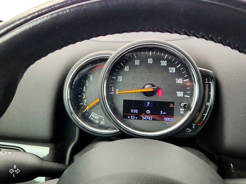 Used 2018 MINI Cooper Countryman with Technology & Premium Pack image 14