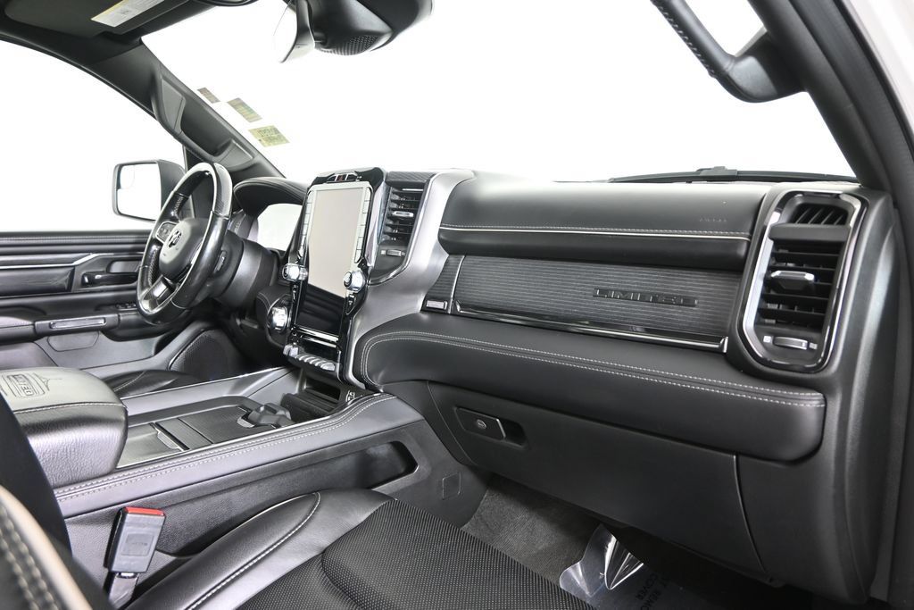 Used 2022 RAM 1500 Limited w/ Body-Colour Bumper Group AWD/4WD image 15