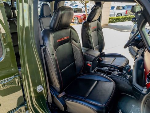 Used 2022 Jeep Gladiator Rubicon w/ LED Lighting Group image 29