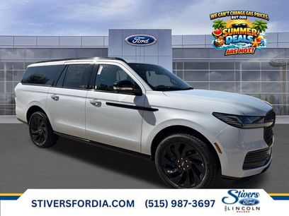 New 2026 Lincoln Navigator L Reserve w/ Jet Appearance Package