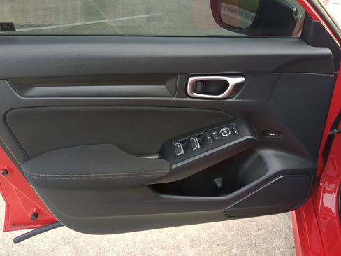 Used 2024 Honda Civic Sport image 13