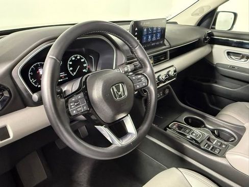 Used 2023 Honda Pilot Touring image 15