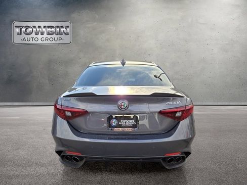 Used 2019 Alfa Romeo Giulia Quadrifoglio RWD image 5