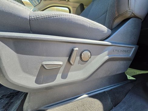 Used 2025 Ford Expedition Active AWD/4WD image 9
