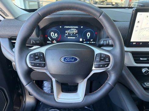 New 2026 Ford Explorer Active w/ Active Comfort Package image 13