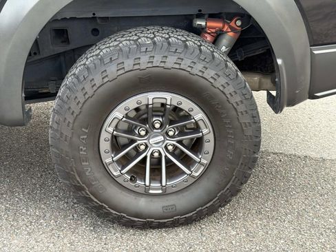 Used 2019 Ford F150 Raptor w/ Equipment Group 802A Luxury image 11