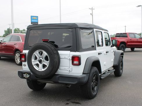 Used 2019 Jeep Wrangler Unlimited Sport S AWD/4WD image 9