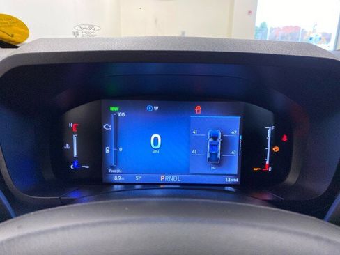 New 2025 Ford Maverick XL w/ Equipment Group 101A image 27