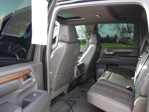 Used 2024 Chevrolet Silverado 3500 High Country w/ High Country Premium Package AWD/4WD image 18