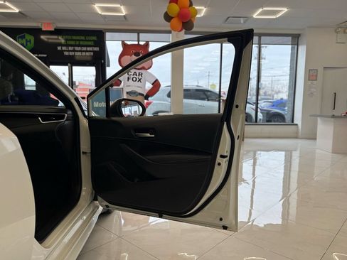 Used 2020 Toyota Corolla SE FWD image 37