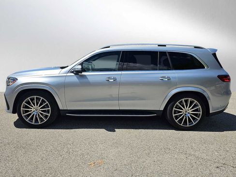 New 2026 Mercedes-Benz GLS 580 4MATIC image 6