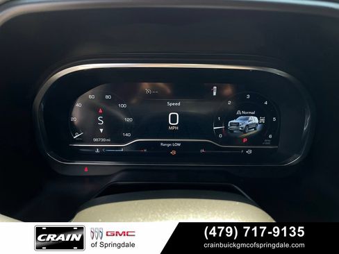 Used 2024 GMC Yukon AT4 w/ Technology Package AWD/4WD image 15