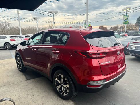 Used 2022 Kia Sportage LX image 5