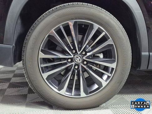 Used 2024 Toyota Grand Highlander AWD Hybrid image 30