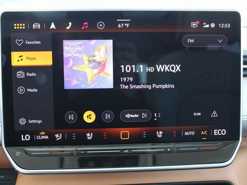 New 2025 Volkswagen ID. Buzz Pro S Plus image 13